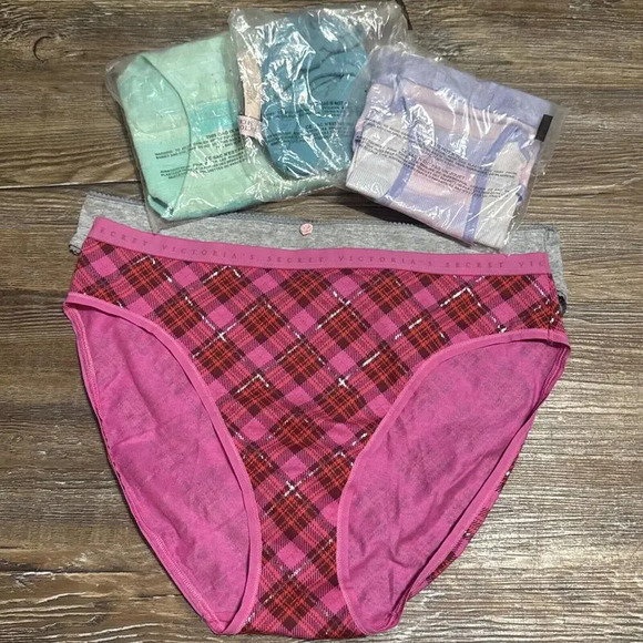 Victoria’s Secret 5 PAIRS Preppy Holiday Plaid Basic Designer Panties NEW MEDIA - Picture 1 of 8